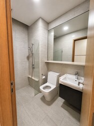Beach Road (D7), Condominium #578296251
